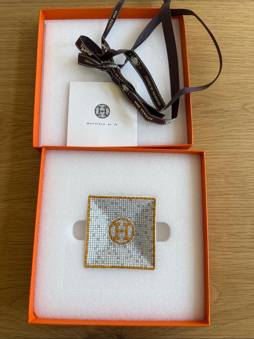 100% AUTHENTIC HERMES MOSAIQUE AU 24 GOLD SQAURE PLATE N1